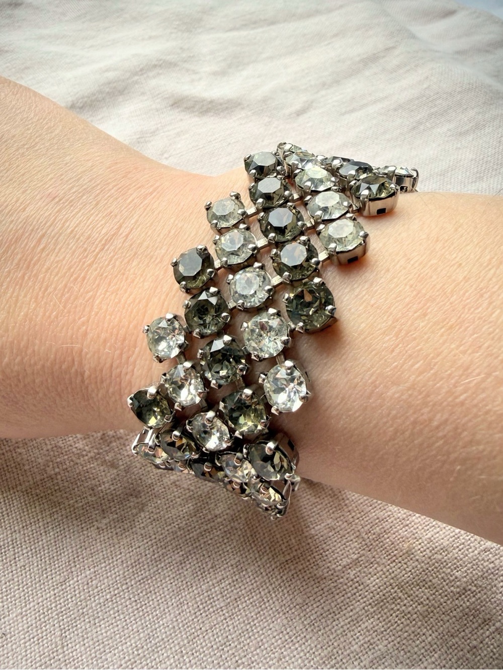 Crown Trifari Vintage Silver Tone Rhinestone Cluster Tennis Bracelet Box Closure